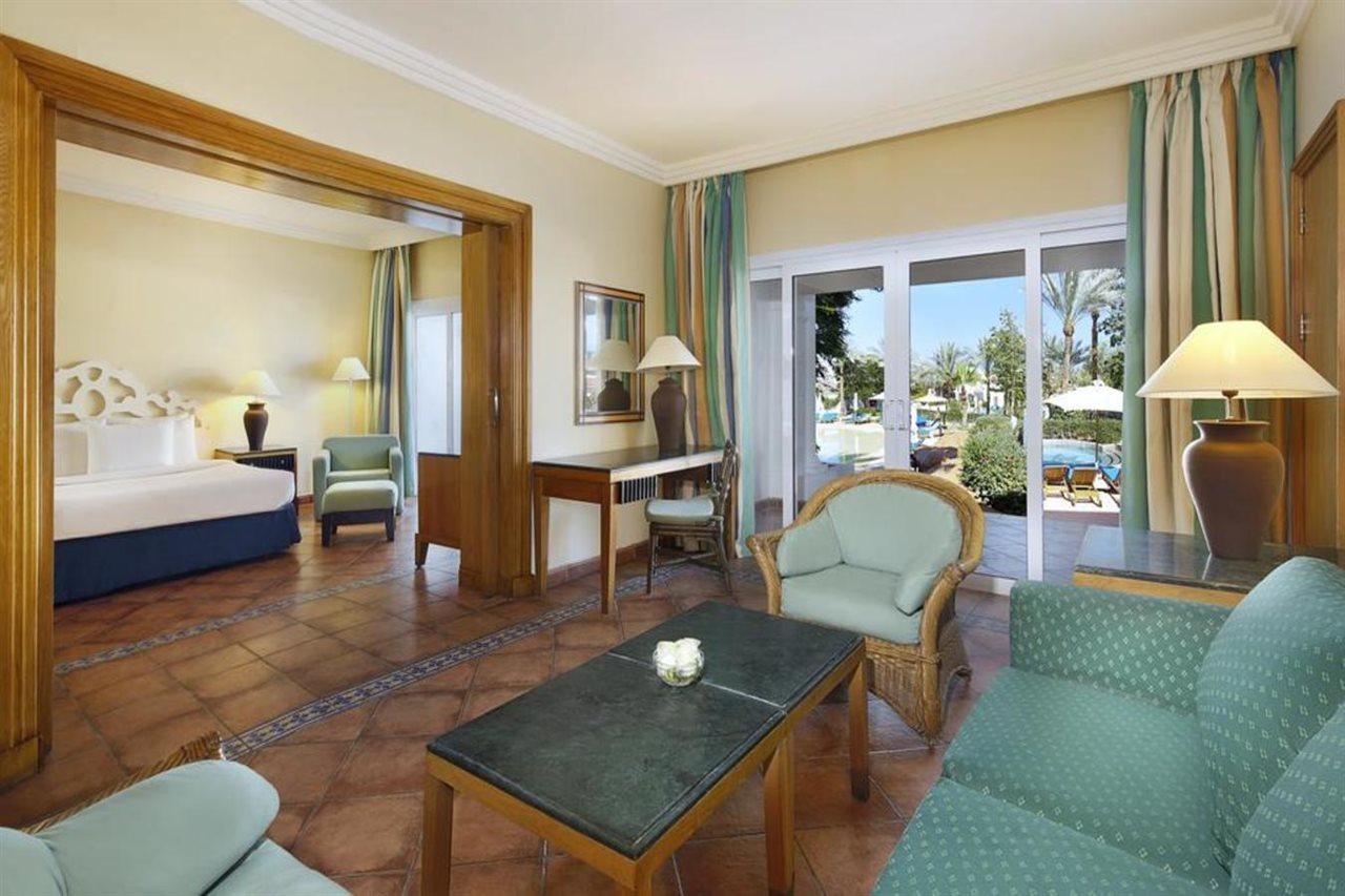 Sharm Dreams Vacation Club - Aqua Park Hotel Exterior foto A suite at the Hilton Sharm El Sheikh Resort