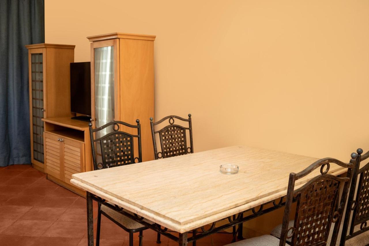 Sharm Dreams Vacation Club - Aqua Park Hotel Exterior foto A dining room