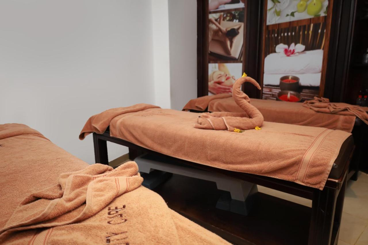 Sharm Dreams Vacation Club - Aqua Park Hotel Exterior foto Thai massage beds